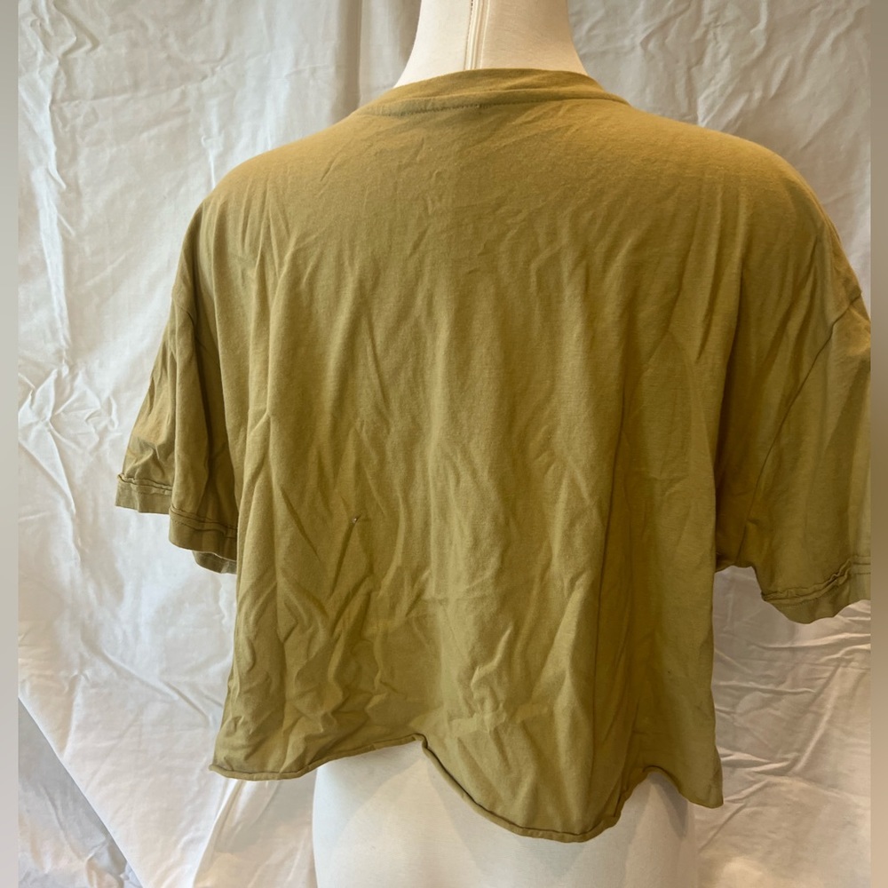 Double Zero Olive Cropped T shirt